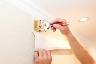 Pose de papier peint à Saint-Beaulize — revêtements muraux et toiles de verre